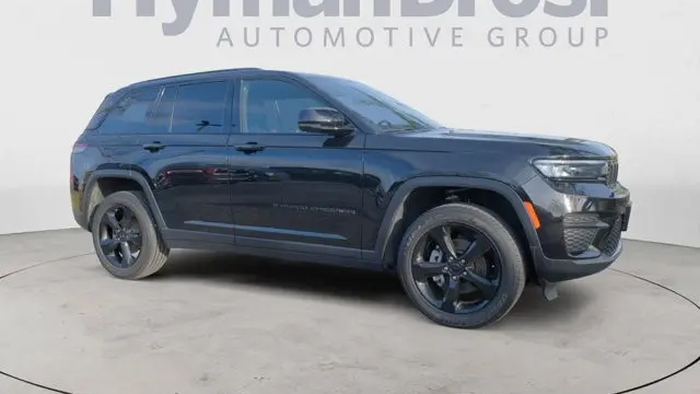 Preowned 2023 Jeep Grand Cherokee Altitude for Sale