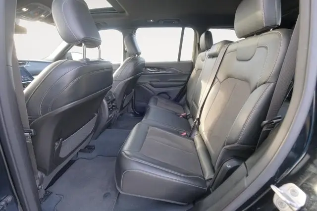 2023 Jeep Cherokee - $31,995