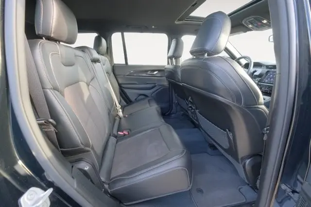 2023 Jeep Cherokee - $31,995
