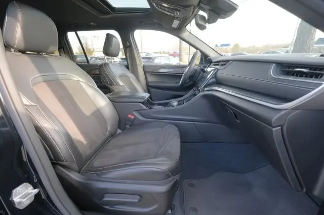 2023 Jeep Cherokee - $31,995