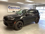 2023 Grand Cherokee Thumbnail 1