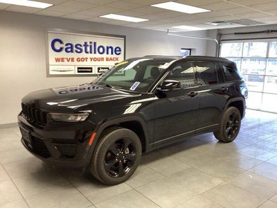 2023 Jeep Grand Cherokee 4X4 Laredo X 4DR SUV