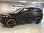 2023 Grand Cherokee Thumbnail 4