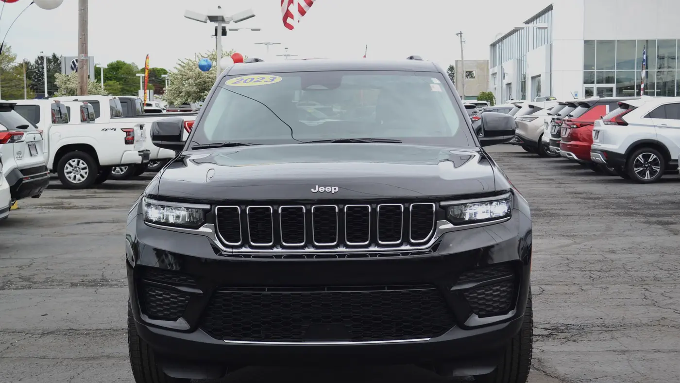 2023 Jeep Grand Cherokee Laredo