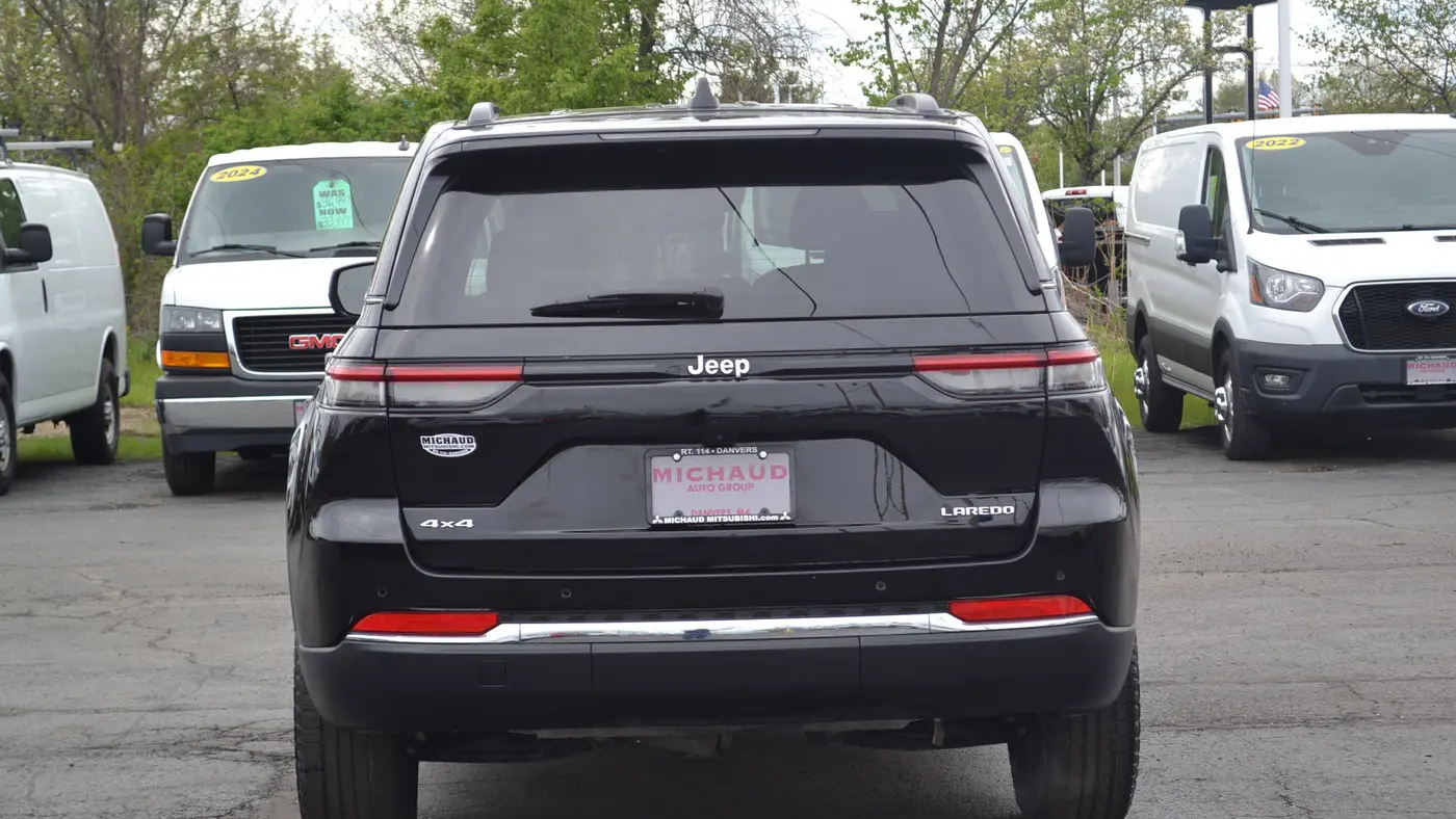 2023 Jeep Grand Cherokee Laredo