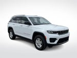 2023 Grand Cherokee Thumbnail 2
