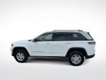 2023 Grand Cherokee Thumbnail 5