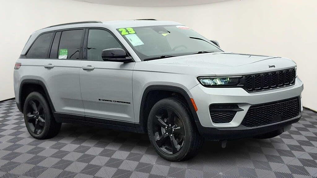 Preowned 2023 Jeep Grand Cherokee Laredo X for Sale