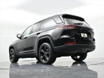 2023 Grand Cherokee Thumbnail 21