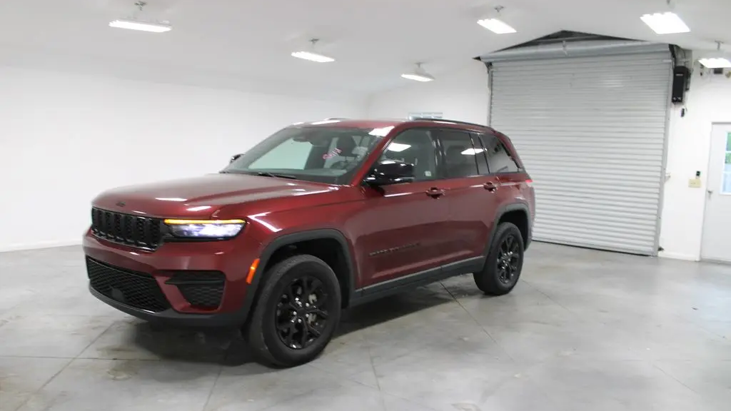 2024 Jeep Grand Cherokee Laredo