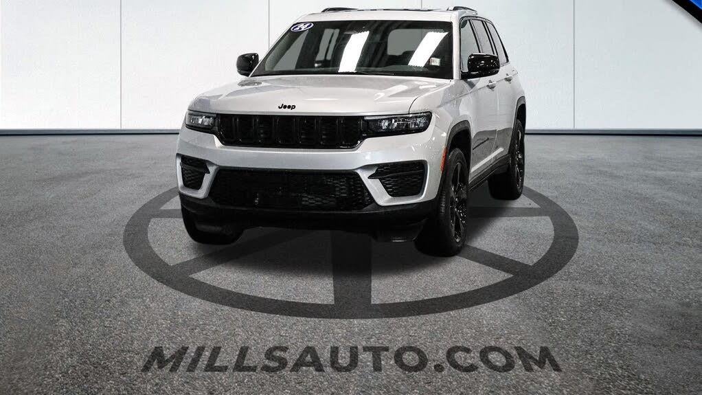 Preowned 2024 Jeep Grand Cherokee Laredo for Sale