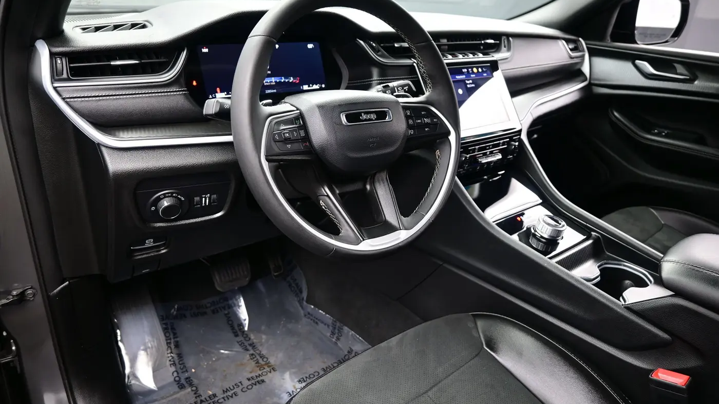 2024 Jeep Grand Cherokee Laredo