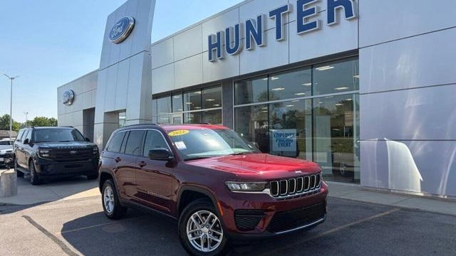Preowned 2024 Jeep Grand Cherokee Laredo for Sale