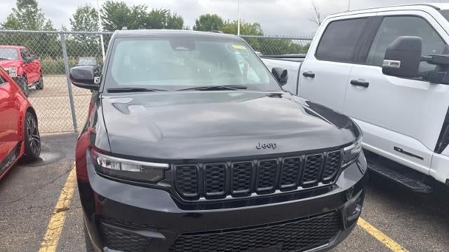 2024 Jeep Grand Cherokee Laredo