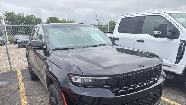 2024 Jeep Grand Cherokee Laredo