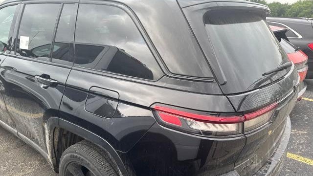 2024 Jeep Grand Cherokee Laredo