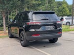 2024 Grand Cherokee Thumbnail 4