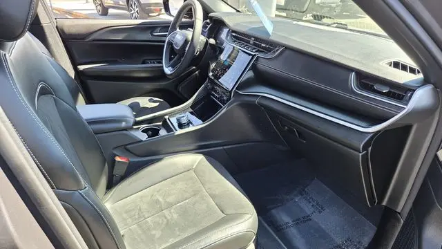 2024 Jeep Grand Cherokee Laredo