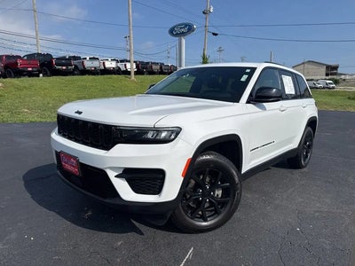 Photo of a 2025 Jeep Grand Cherokee 4X4 Laredo 4DR SUV for sale