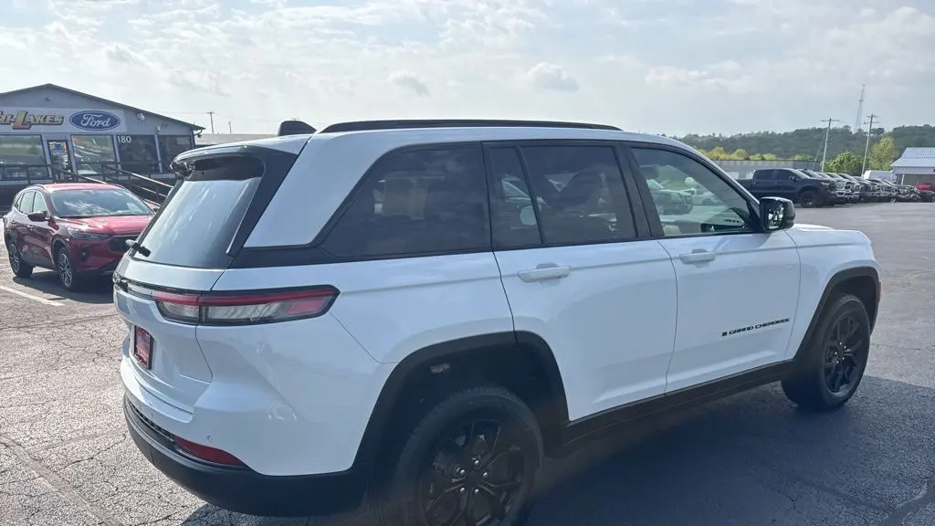 2025 Jeep Grand Cherokee Altitude