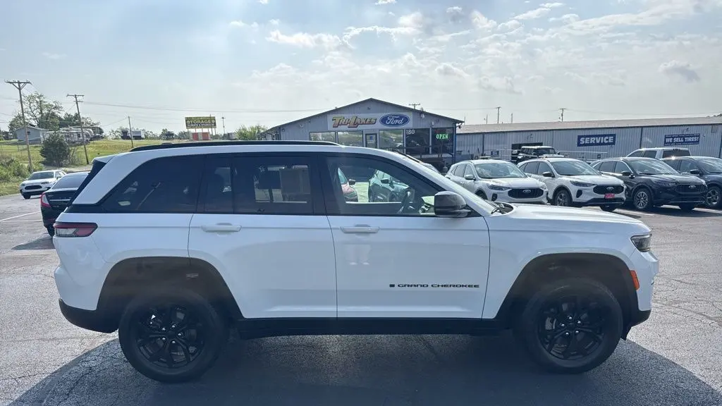 2025 Jeep Grand Cherokee Altitude