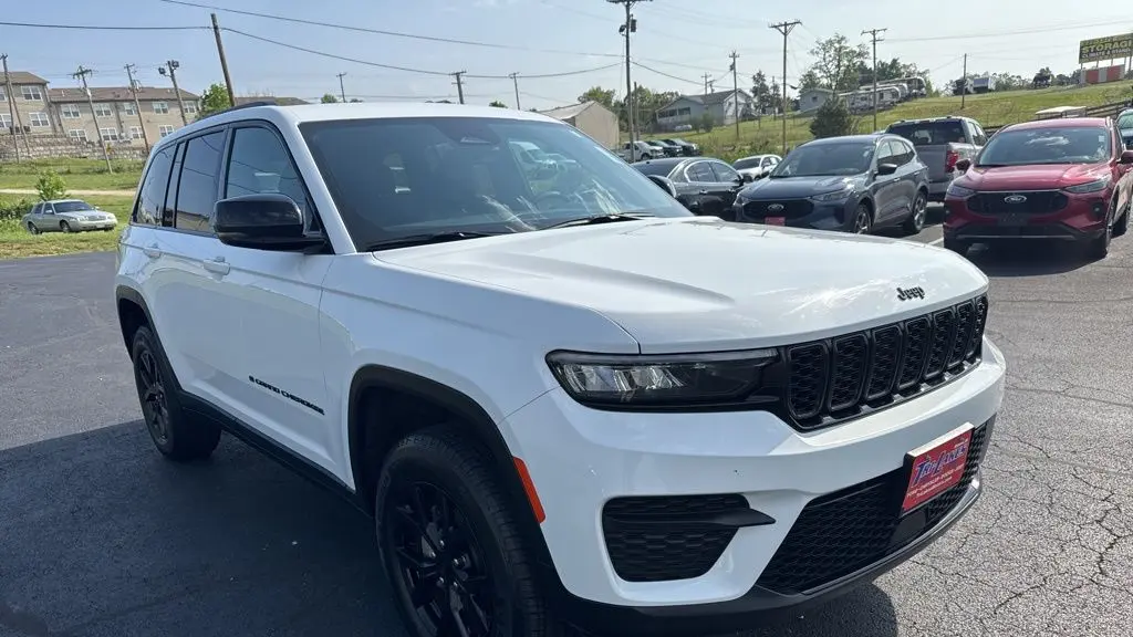 2025 Jeep Grand Cherokee Altitude