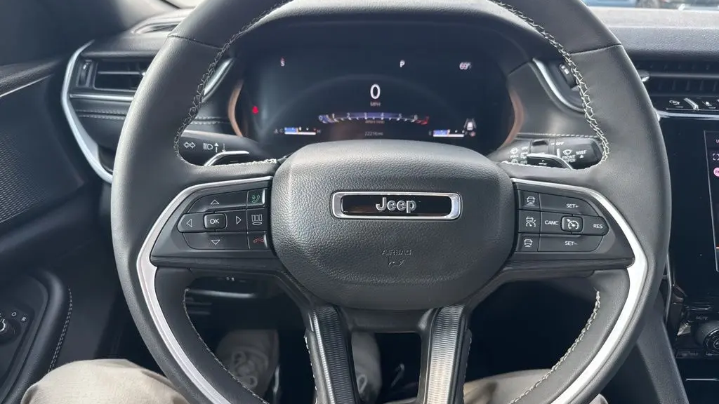 2025 Jeep Grand Cherokee Altitude