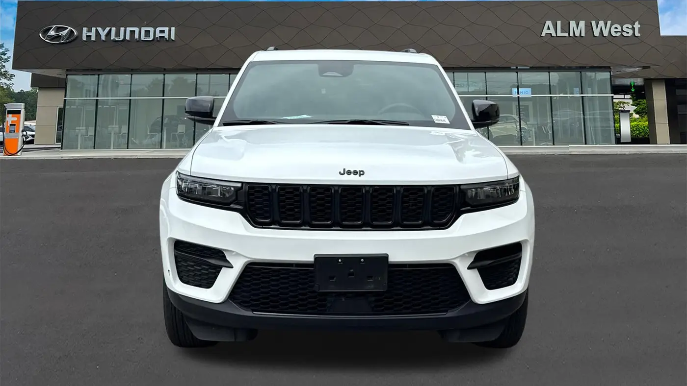 2025 Jeep Grand Cherokee Altitude