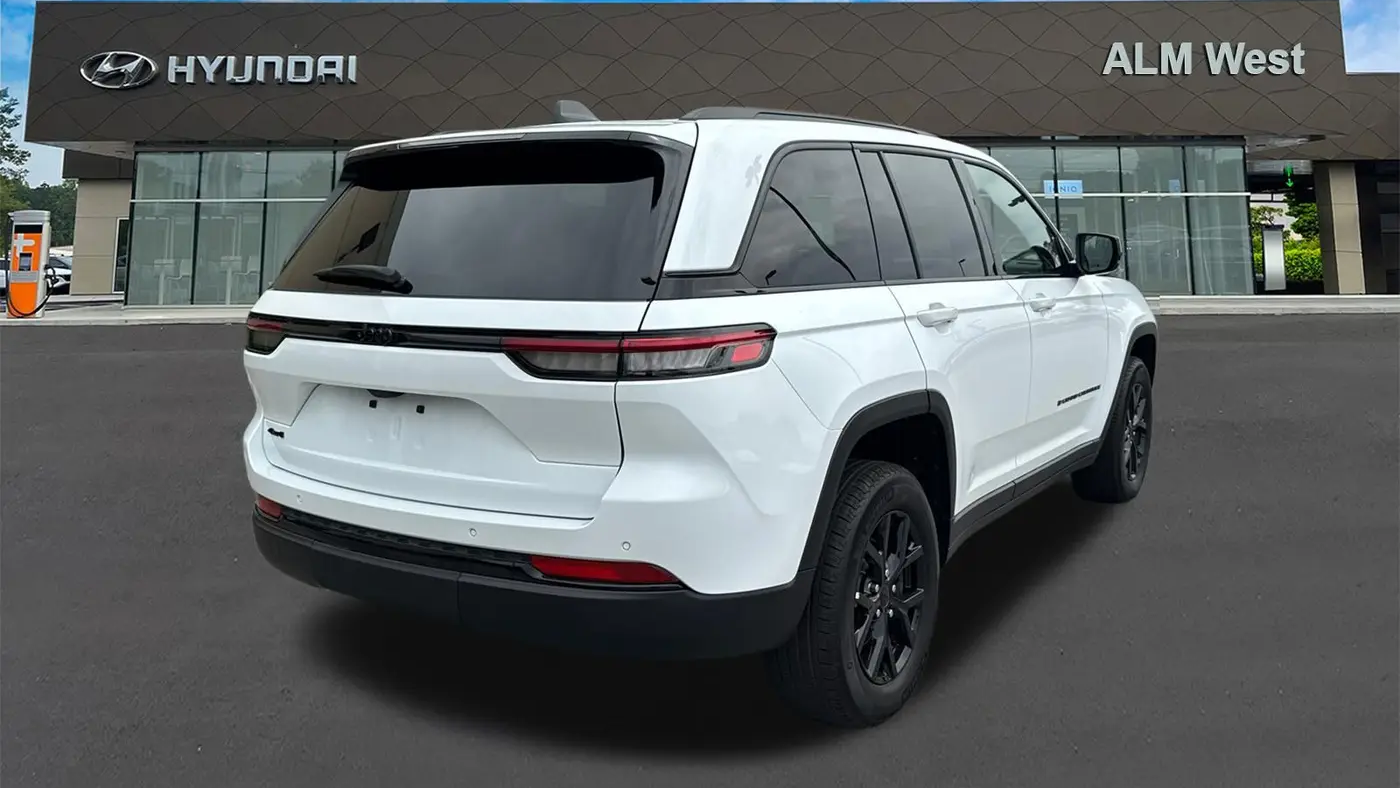 2025 Jeep Grand Cherokee Altitude