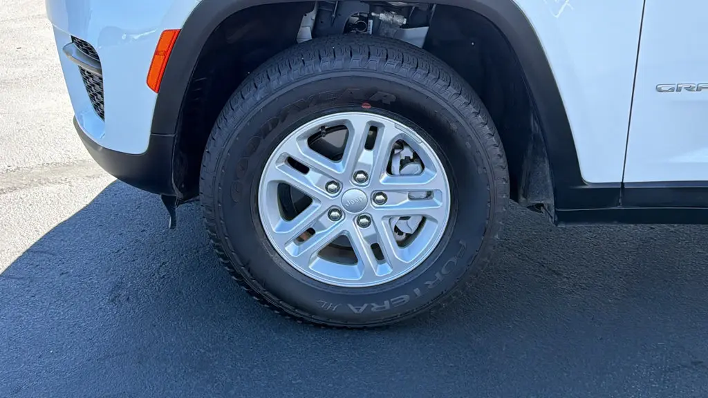 2025 Jeep Cherokee - $29,987