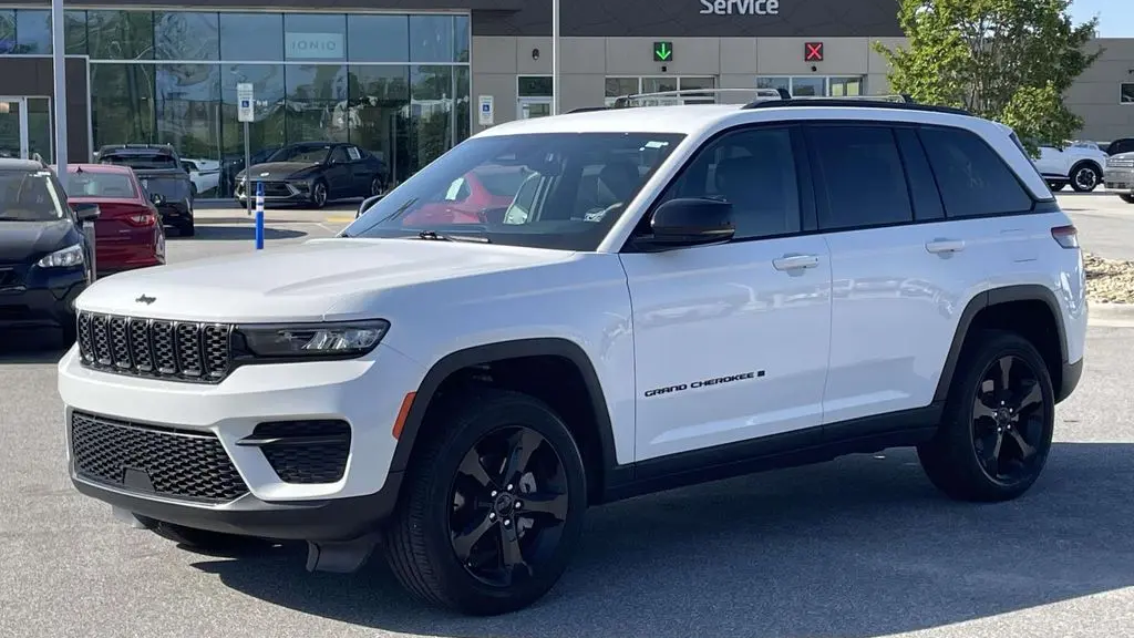 2025 Jeep Grand Cherokee Altitude