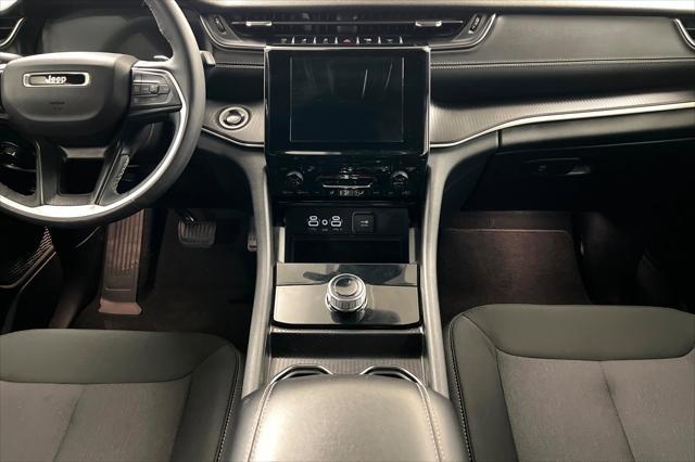 2025 Jeep Cherokee - $31,999