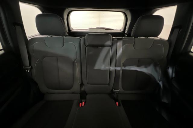 2025 Jeep Cherokee - $31,999