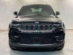 2025 Grand Cherokee Thumbnail 8