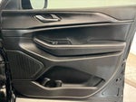 2025 Grand Cherokee Thumbnail 23
