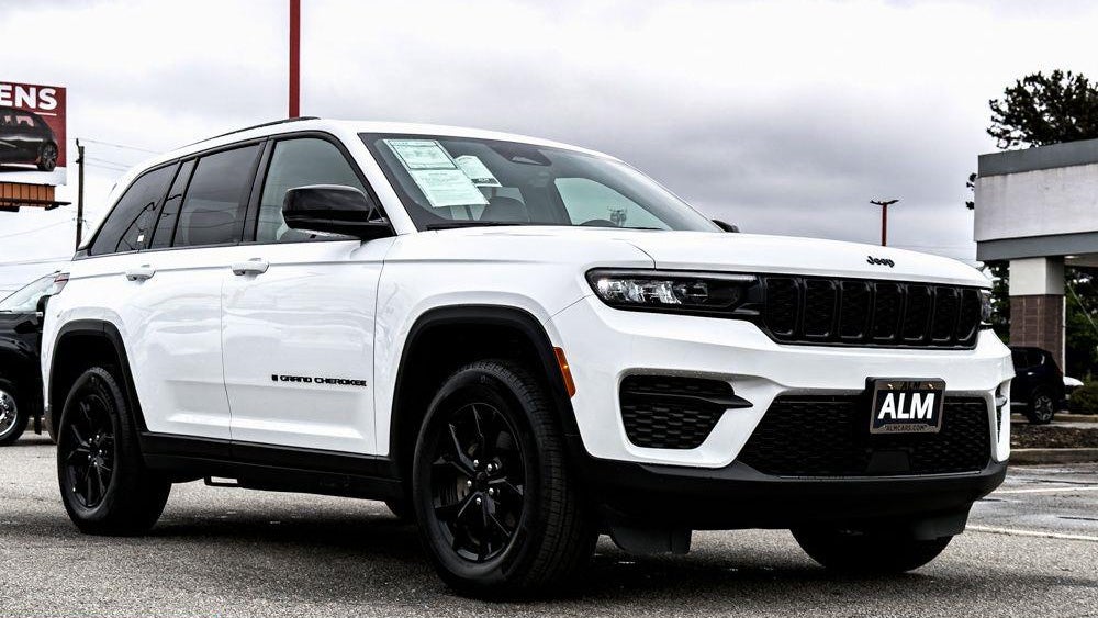 2025 Jeep Grand Cherokee Altitude