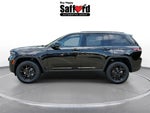 2025 Grand Cherokee Thumbnail 4