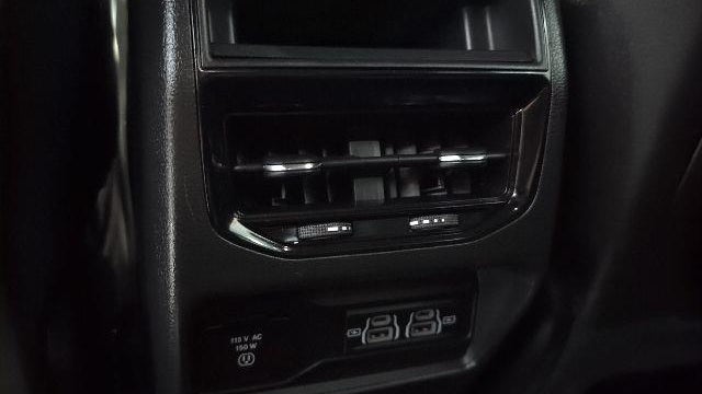 2023 Jeep Grand Cherokee Laredo X
