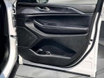 2023 Grand Cherokee Thumbnail 30