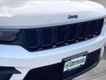 2023 Grand Cherokee Thumbnail 32