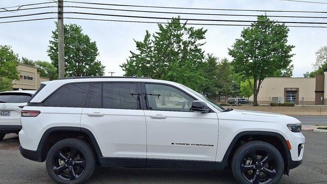 2023 Jeep Grand Cherokee Laredo X