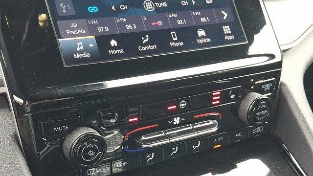 2023 Jeep Grand Cherokee Laredo X