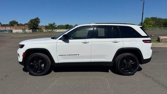 2023 Jeep Grand Cherokee Laredo