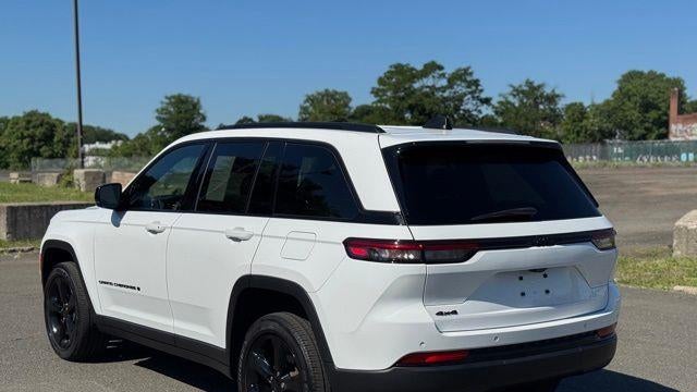 2023 Jeep Grand Cherokee Laredo