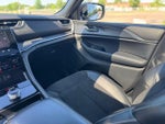 2023 Grand Cherokee Thumbnail 12
