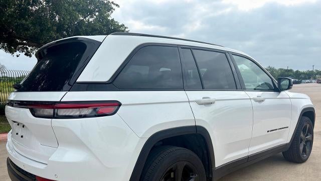 2023 Jeep Grand Cherokee Laredo X