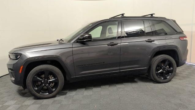 2023 Jeep Grand Cherokee Laredo X