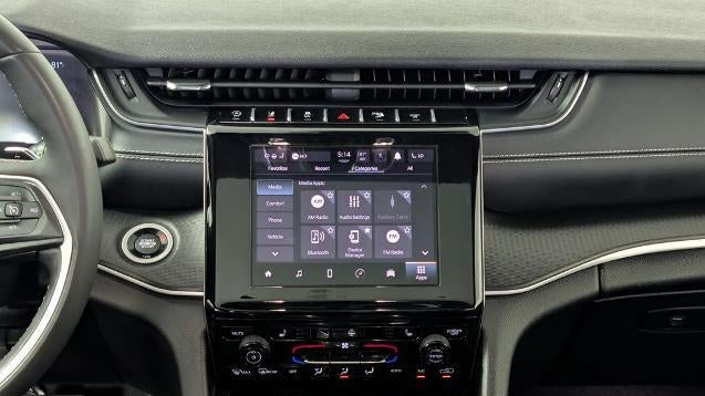 2023 Jeep Grand Cherokee Laredo X