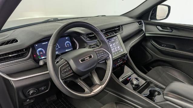 2023 Jeep Grand Cherokee Laredo X