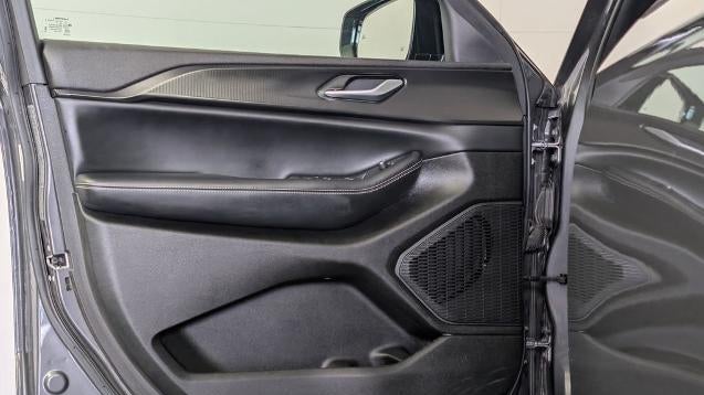 2023 Jeep Grand Cherokee Laredo X